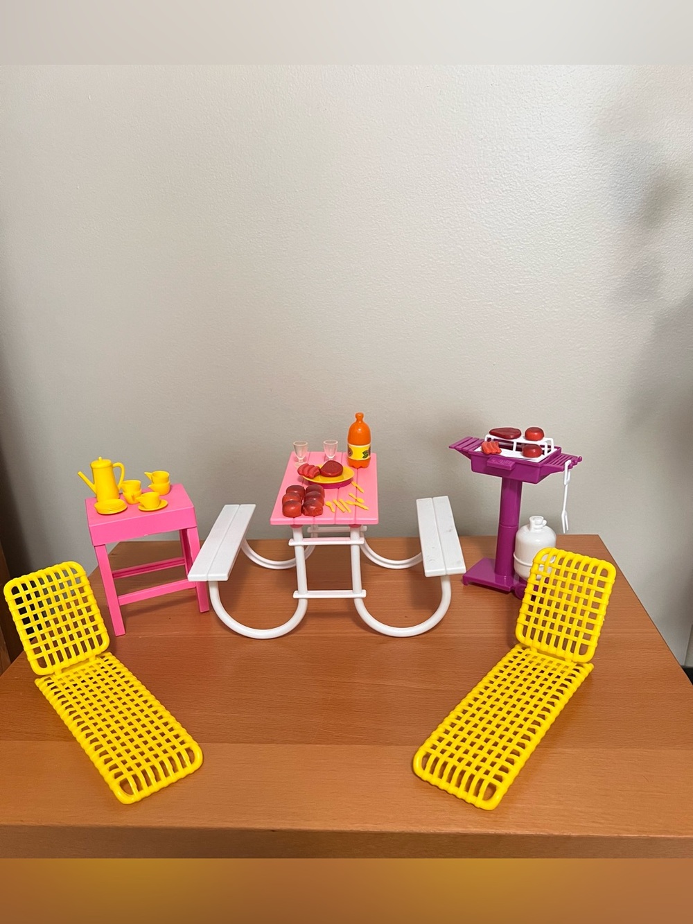 Barbie Vintage Picnic Set